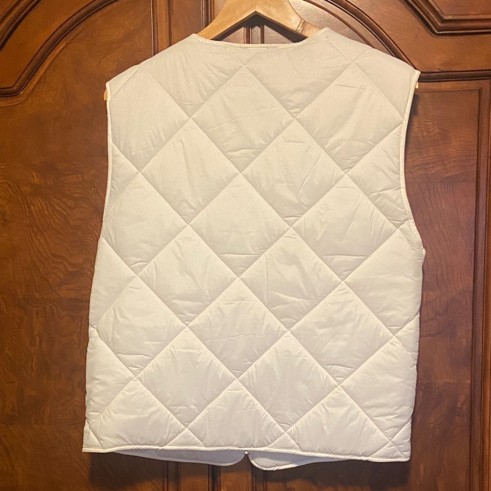 Truth White Quilted Vest Size Medium - Picture 6 of 6
